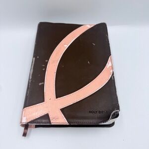 Thomas Nelson NKJV Holy Bible Personal Size Giant Print Brown Pink 1992 333BPC